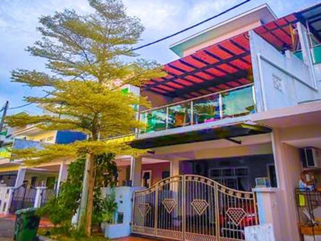 25 Storey Terrace 5R4B 22x70 in Taman Limbongan Indah Melaka