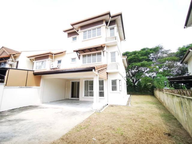 25 Storey Terrace End Lot House Taman AmanPutra Puchong