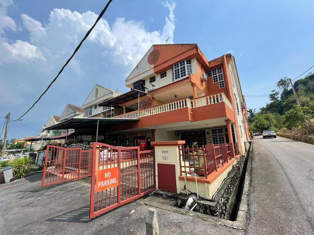 25 Storey Terrace END LOT Taman Kelisa Seremban