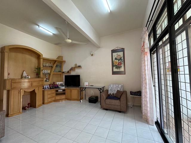 25 Storey terrace house