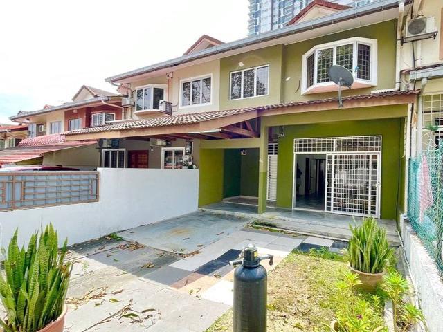25 Storey Terrace House Taman Equine