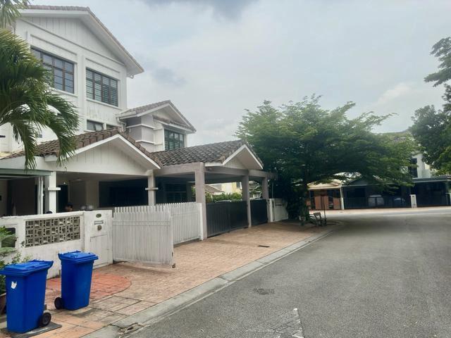 25 Storey Terrace House Jalan Aluminium Seksyen 7 Shah Alam