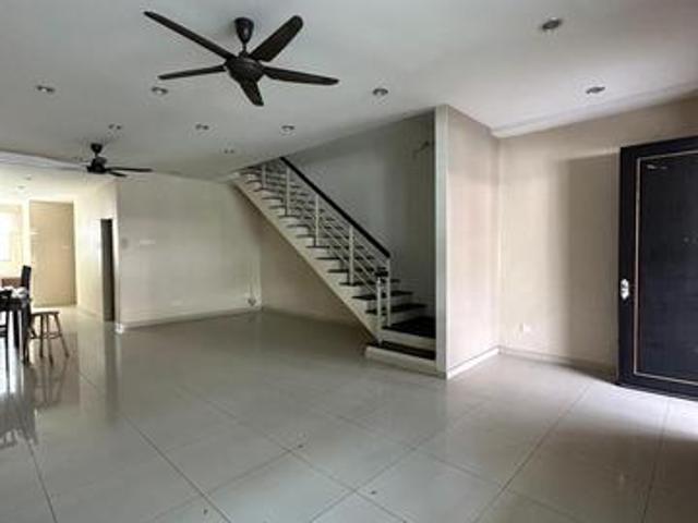 25 storey Terrace House partial Tmn Bkt Minyak Utama Bkt Mertajam