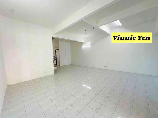 25 Storey Terrace House Sungai batu Teluk Kumbar 6 bedroom 200sqft