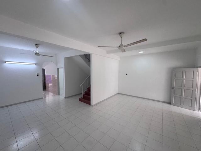 25 Storey Terrace Legenda Heights