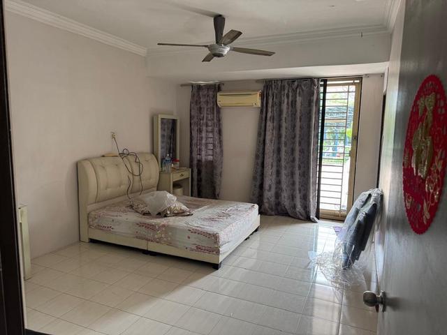 25 Storey Terrace Partially Furnish at Tmn Tanjung Indah Near RajaUda