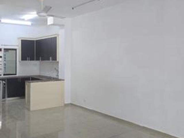25 sty Bandar Setia Alam Setia Utama partly furnished brand new