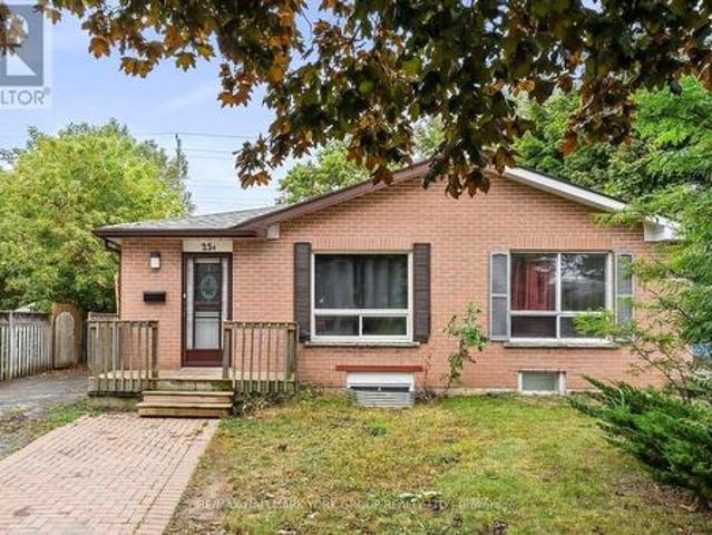 25A College Crescent, Barrie, ON, L4M 2W4 house for sale | Listing ID S11999 | Royal LePage