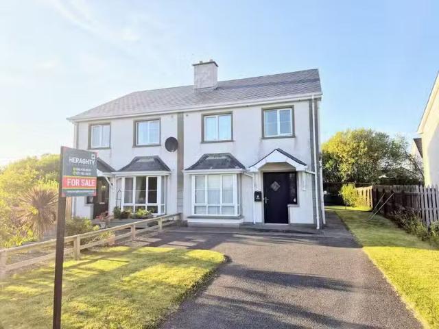 25a Oakfield Manor, Kinlough, Kinlough, Co. Leitrim, F91N702 i.