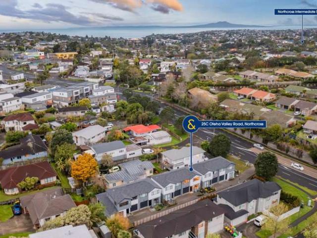 25F Oteha Valley Road, Northcross, North Shore City