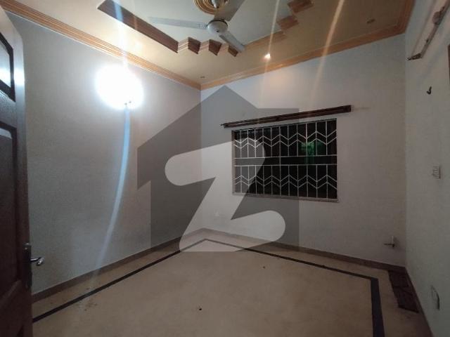 25x40 Beautifull House For Sale in G 13