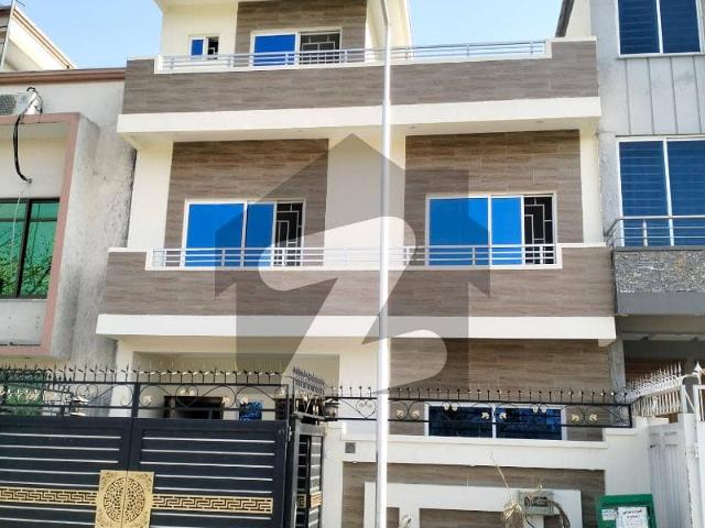 25x40 Double Storey House For Rent