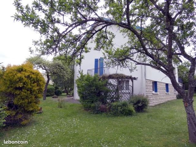 260604/FL Verdun, maison familiale de caractère de 220 m². Cadre verdoyant et calme, terrain arboré de 1 750 m²