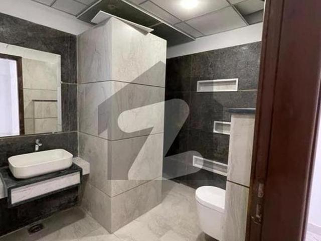 2600 Square Feet Flat Is Available In Affordable Price In Civil Lines