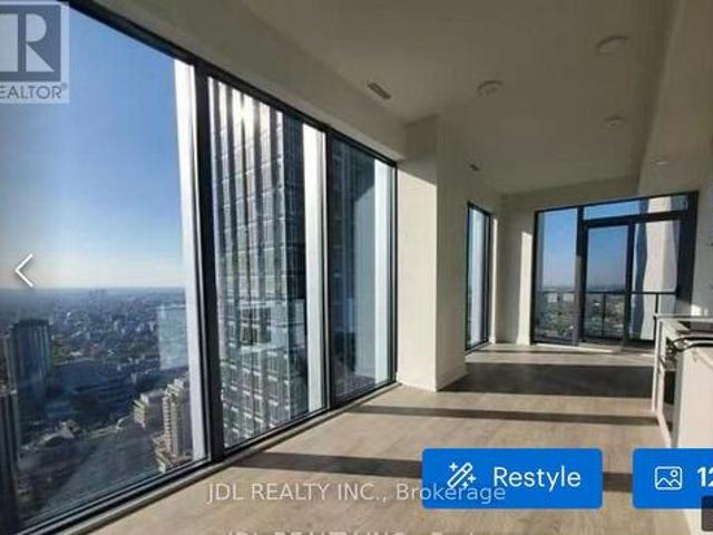 2602 Master Bedroom 8 Cumberland St Street, Toronto, ON, M4W 1A1 lease for lease | Listing ID C12988 | Royal LePage