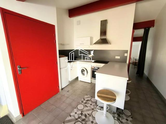 260321 Appartement T2 Meublé vue cathédrale