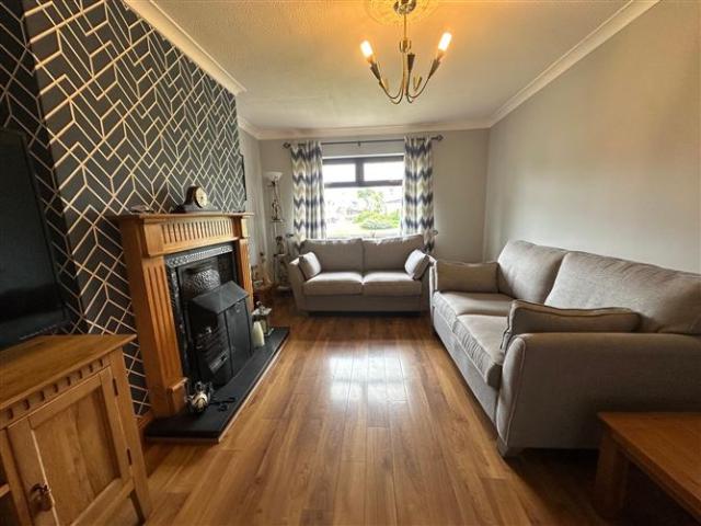 260,000 | 298 Greenacres, Dundalk, Louth Blue Sky Property 4998 MyHome. Ie Residential
