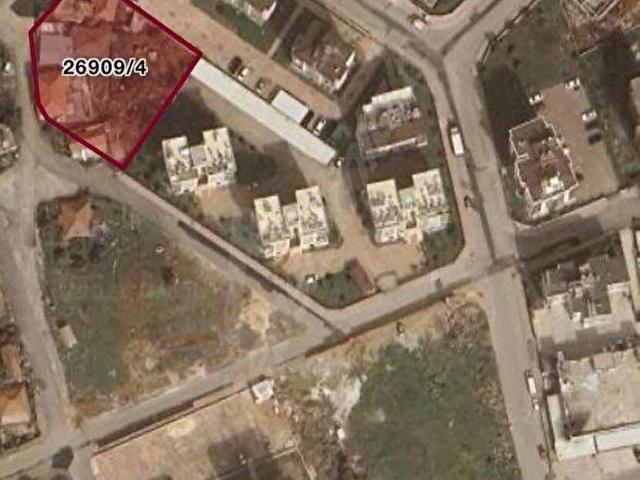 260 m2 arsa içinde evi var