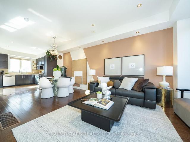 261 South Park Road, Thornhill | Sold, N13084 | Condos. Ca