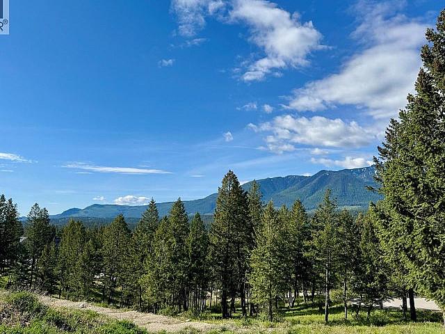 2627 Taynton Trail Invermere, British Columbia
