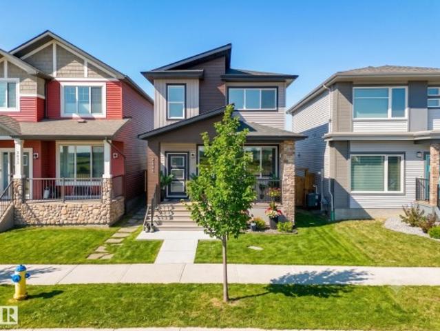 2636 Street, Edmonton, AB, T6M 1L1 house for sale | Listing ID E4497 | Royal LePage