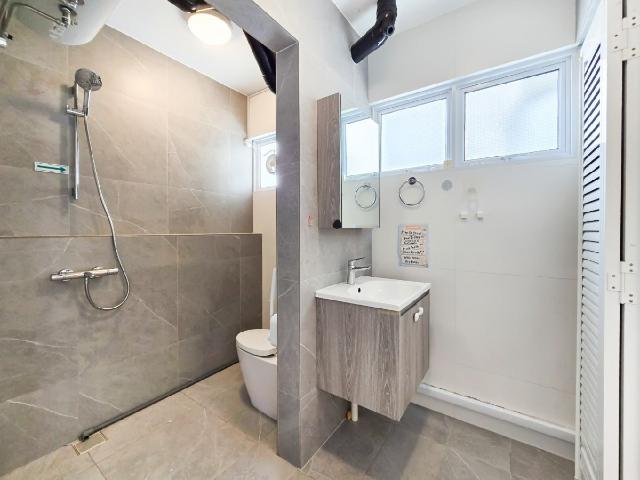 263 Serangoon Central Drive HDB Apartment For Sale, $570,000, 2 Bed 1 Bath 689 sqft $827.00 psf