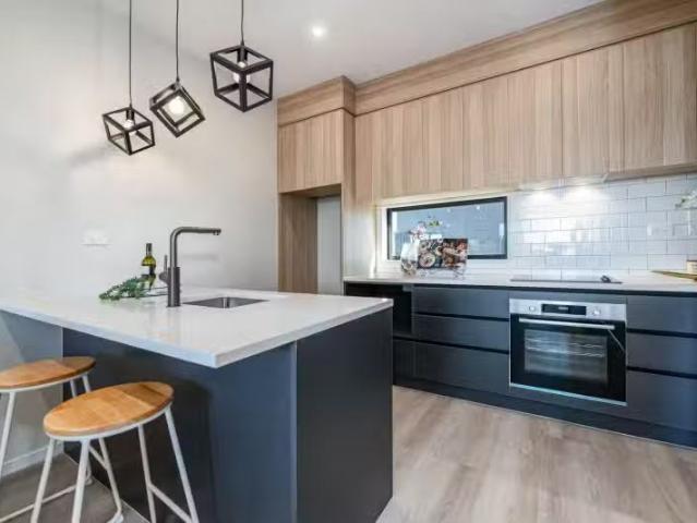 2/644 Te Atatu Road, Te Atatu Peninsula, Waitakere City