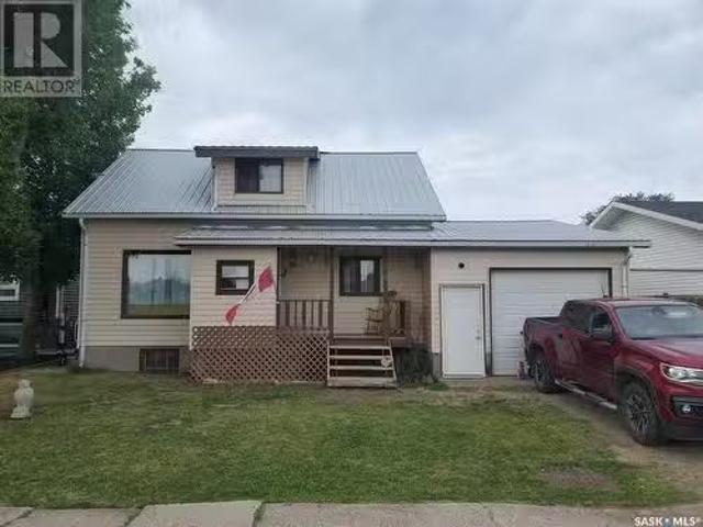 264 5Th Avenue W, Unity, SK, S0K 4L0 house for sale Listing.