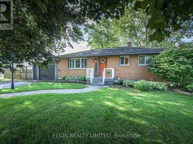264 Hill Street, Central Elgin Port Stanley, ON, N5L 1J8 house for sale | Listing ID X13699 | Royal LePage