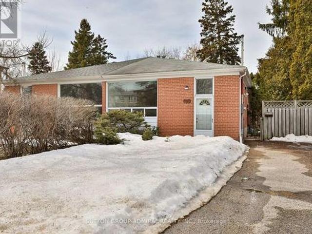 264 Mcconvey Drive, Richmond Hill, ON, L4C 3K2 house for lease | Listing ID N12878 | Royal LePage