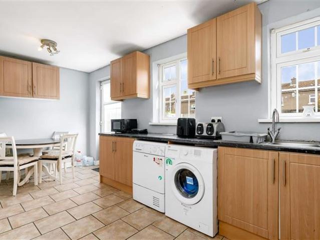 265,000 | 21 Kilclare Gardens, Tallaght, Dublin 24 Ray Cooke Auctioneers 5004 MyHome. Ie Residential