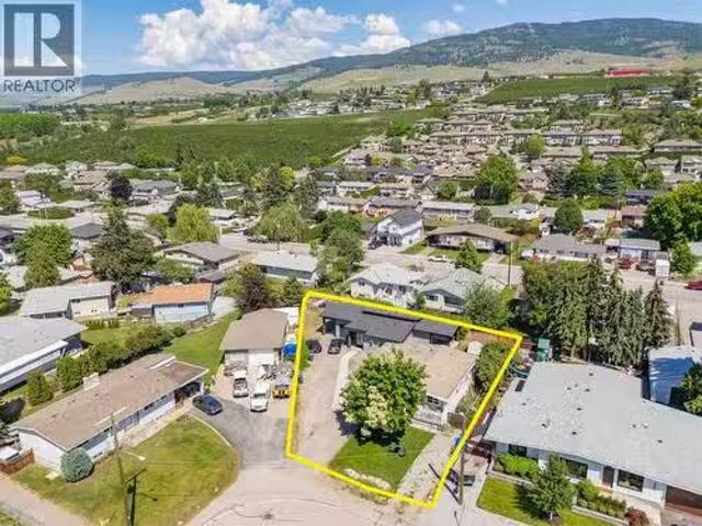 265 & 269 Muir Road, Kelowna, BC, V1X 2T4 house for sale Li.