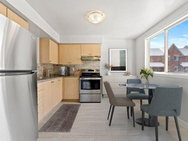 265 Lawrence Avenue Townhomes 1 Bedroom