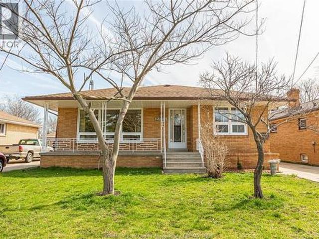 2666 Jos St Louis, Windsor, ON, N8T 2M6 house for sale | Listing ID 26019 | Royal LePage