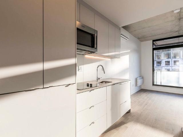 2660 Rue Ontario E Montréal