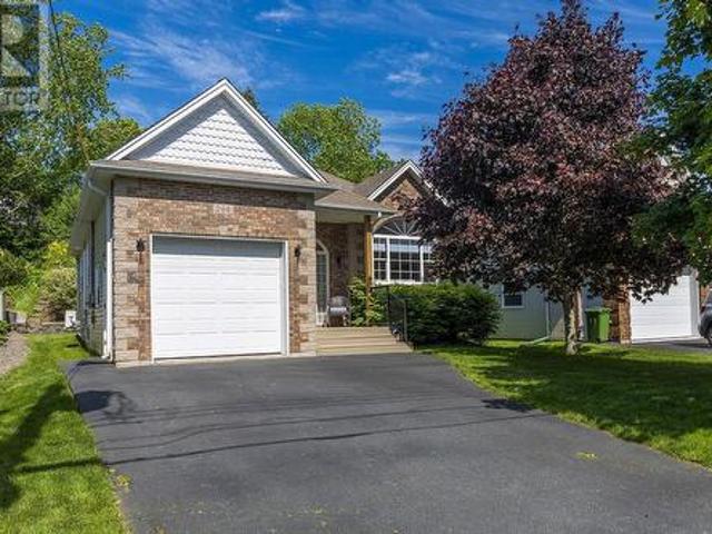 266 Summer Field Way, Dartmouth, NS, B2W 6M7 house for sale | Listing ID 202615 | Royal LePage