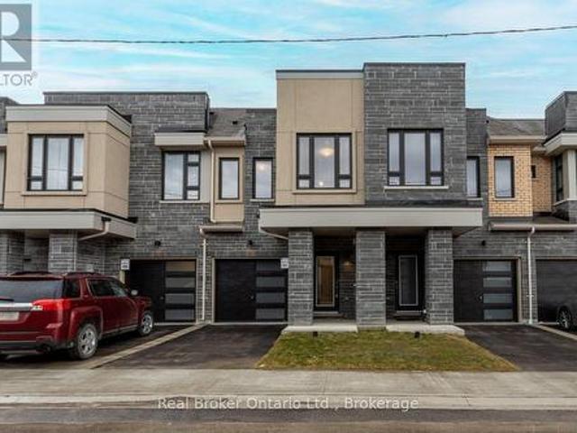 267 79 Caspian Square, Clarington Bowmanville, ON, K2V 0R3 house for lease | Listing ID E13634 | Royal LePage