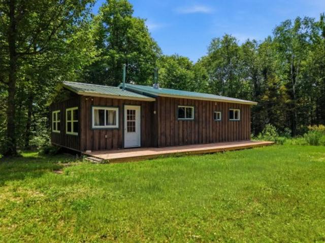 267 Ch. Du Rang A, Otter Lake, QC, J0X 2P0 house for sale | Listing ID 27405 | Royal LePage