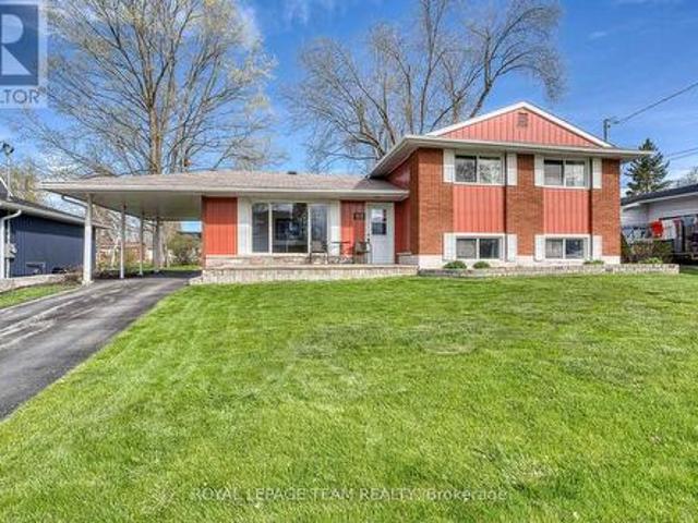 268 Ottawa Street, Mississippi Mills, ON, K0A 1A0 house for sale | Listing ID X12130 | Royal LePage