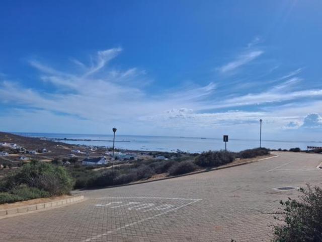 268 m² Land available in St Helena Views