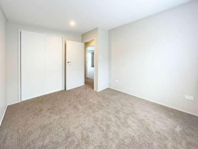 2/698 Mount Albert Road, Royal Oak, Auckland City