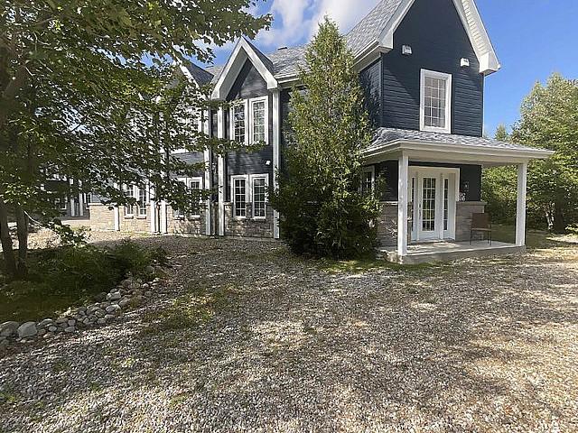 269 500$ Prix Taxes En Sus Condo à Vendre à St côme