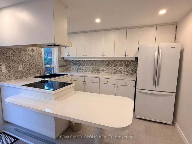26 50 Silverbell Grove, Toronto | 4Beds/3Bath, Townhouse, $3,000/mo | Condos. Ca