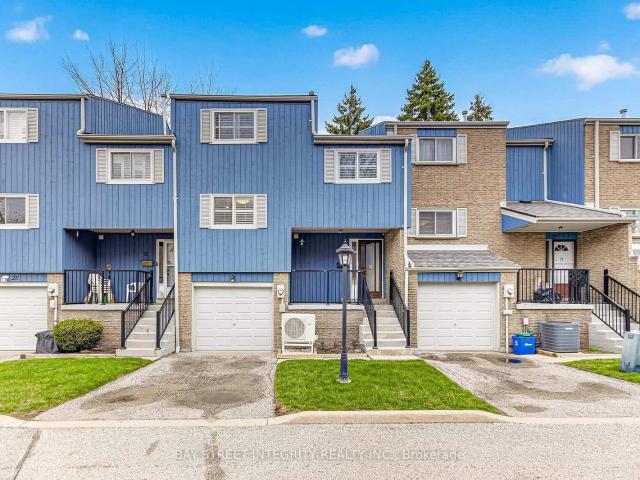 26 646 Village Parkway, Unionville | For Sale @ $918,000 | Condos. Ca