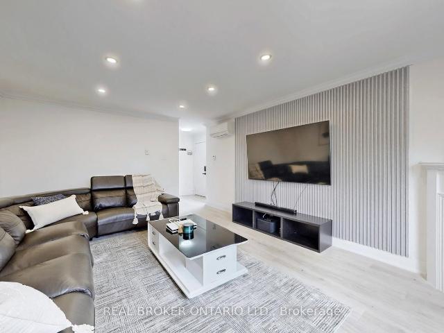 26 909 King Street W, Oshawa | For Sale @ $499,999 | Condos. Ca