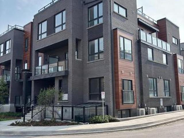 26 17 Lytham Green Circle, Newmarket, ON, L3Y 0H4 townhouse for sale | Listing ID N13441 | Royal LePage