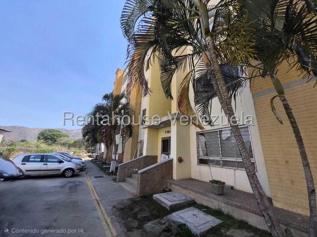 26 15142 Apartamento en venta Valles del Nogal San Diego Nicolina Mottola Rentahouse
