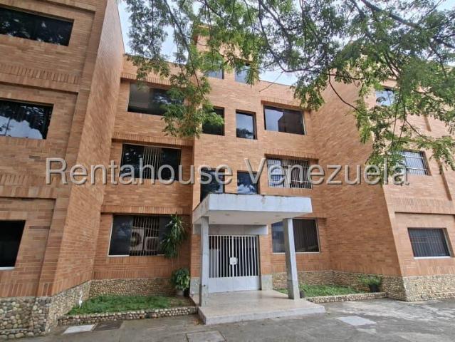 26 21020 Apartamento en Venta amoblado parcialmente en piso bajo Av Bolivar Norte Valencia
