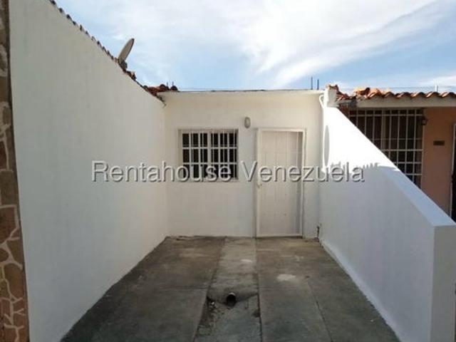 26 21629 Anexo de 50 m², moderno, acogedor en Alquiler con muebles parciales en Los Guayabitos