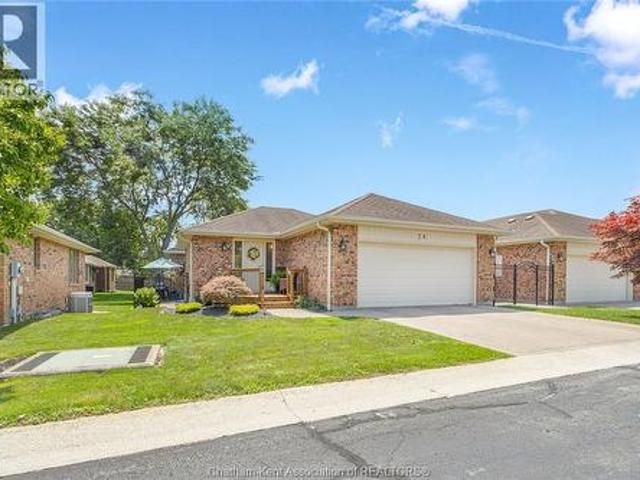 26 21 Earl Drive, Chatham, ON, N7M 6E7 townhouse for sale | Listing ID 26017 | Royal LePage